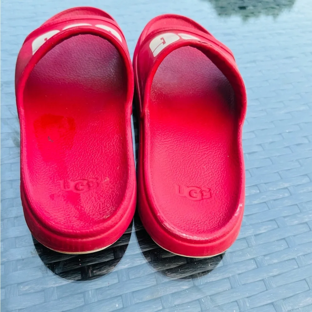 Mens UGG Slippers Size 9 Red/White